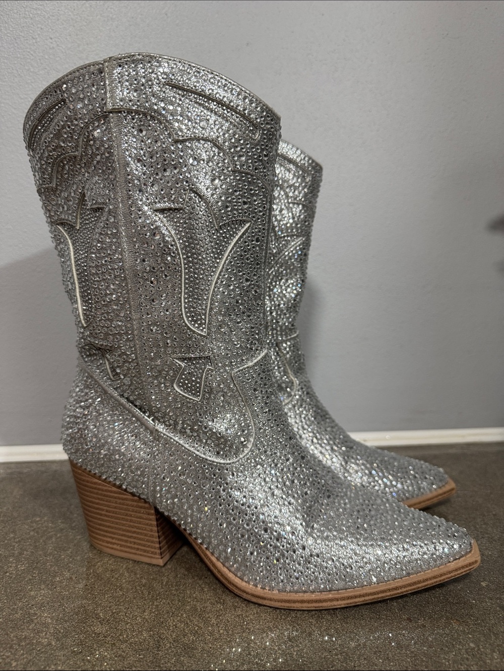 Crown Vintage Starry Rhinestone Western Boots Silver Glitter Pointed Toe Size 10 - Picture 3 of 10